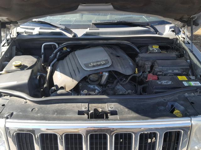 1J8HG58296C283144 - 2006 JEEP COMMANDER ნაცრისფერი ფოტო 7
