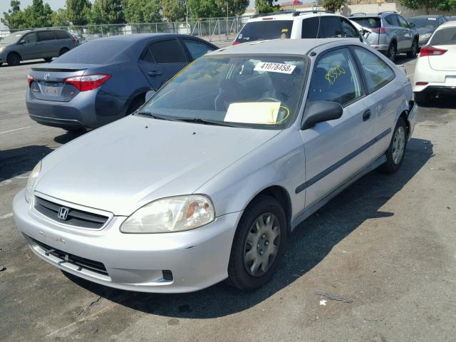 1HGEJ6227YL024859 - 2000 HONDA CIVIC DX SILVER photo 2