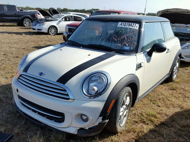 WMWSU3C5XCT543734 - 2012 MINI COOPER CREAM photo 2