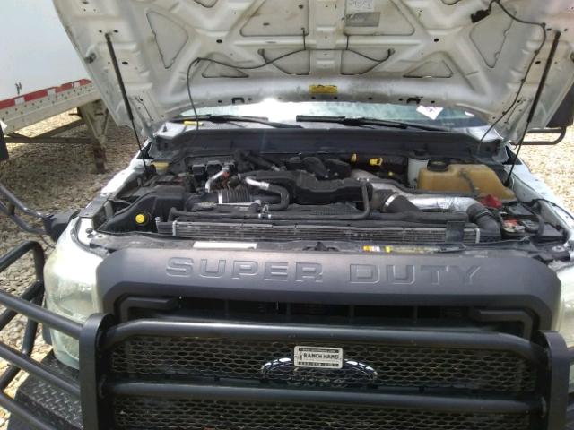1FDGF5HT0BEC26372 - 2011 FORD F550 SUPER Stříbrná fotografie 7