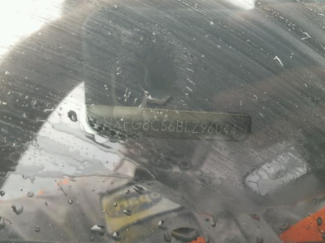 5UXFG8C56BLZ96044 - 2011 BMW X6 XDRIVE5 შავი ფოტო 10