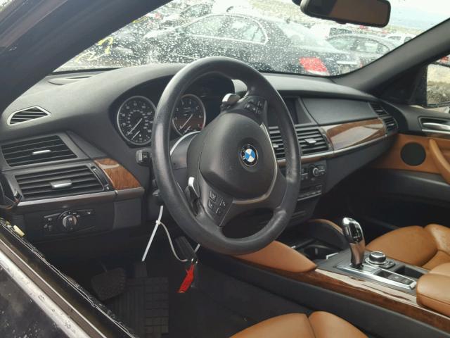 5UXFG8C56BLZ96044 - 2011 BMW X6 XDRIVE5 შავი ფოტო 9