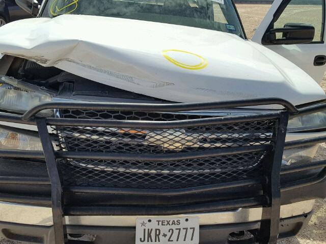 1GBHK34205E243722 - 2005 CHEVROLET SILVERADO WHITE photo 7