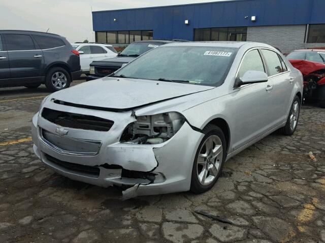 1G1ZC5EB8AF130041 - 2010 CHEVROLET MALIBU 1LT SILVER photo 2