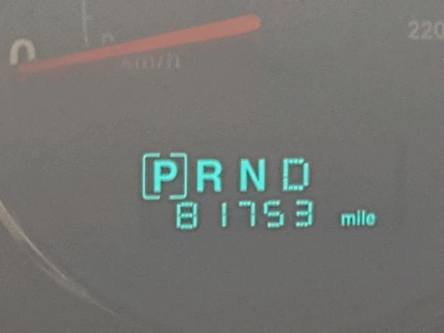 1J8HG58266C143391 - 2006 JEEP COMMANDER SILVER photo 8