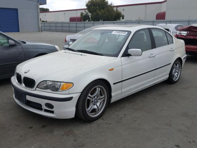 WBAEV53472KM23682 - 2002 BMW 330 I WHITE photo 2