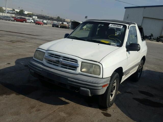 2CNBE1864Y6910631 - 2000 CHEVROLET TRACKER WHITE photo 2