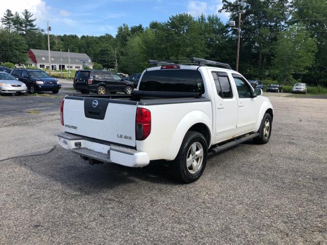 1N6AD07W66C465048 - 2006 NISSAN FRONTIER C WHITE photo 3