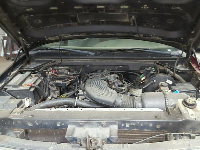 1FTZX1765WNC26842 - 1998 FORD F150 BLACK photo 7