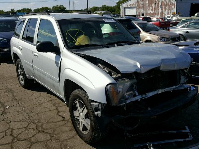 1GNDT13S972266084 - 2007 CHEVROLET TRAILBLAZE SILVER photo 1