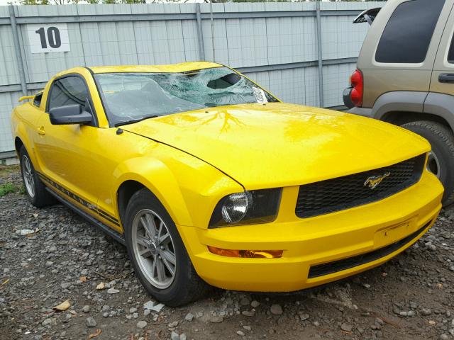 1ZVFT80N055148510 - 2005 FORD MUSTANG YELLOW photo 1