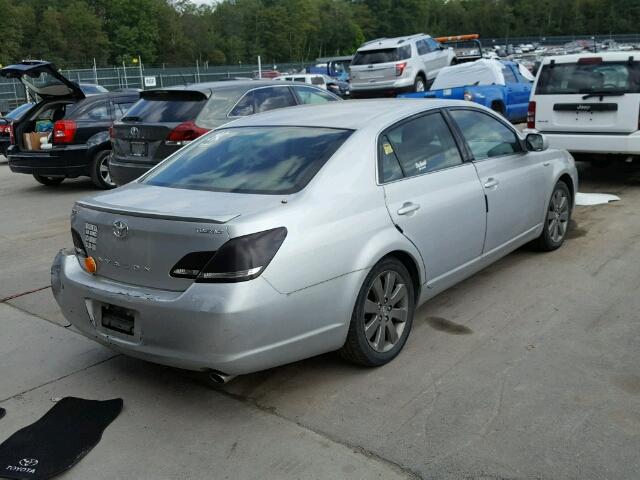 4T1BK36B97U225903 - 2007 TOYOTA AVALON XL SILVER photo 4