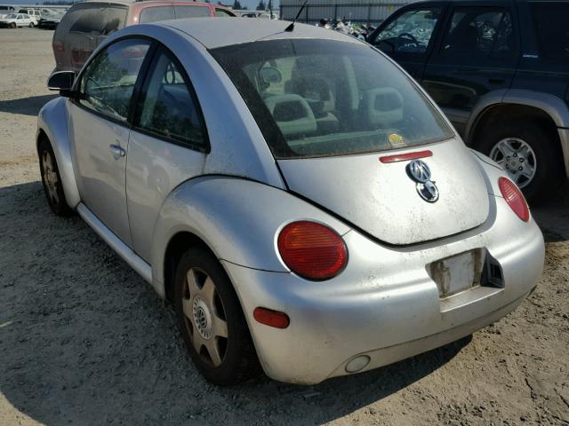 3VWBB61CXWM042287 - 1998 VOLKSWAGEN NEW BEETLE Gümüş foto 3