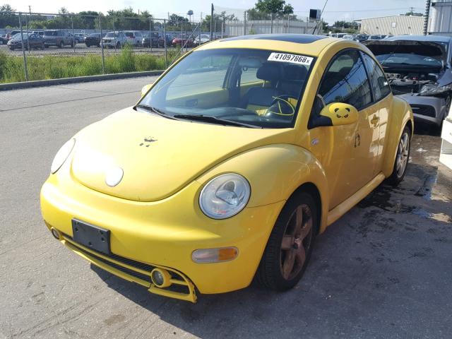 3VWCD21C42M458773 - 2002 VOLKSWAGEN NEW BEETLE ყვითელი ფოტო 2