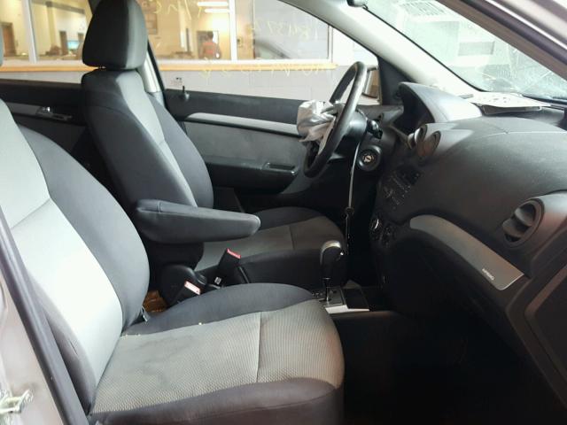 KL1TD6DE8AB124248 - 2010 CHEVROLET AVEO LS SILVER photo 5
