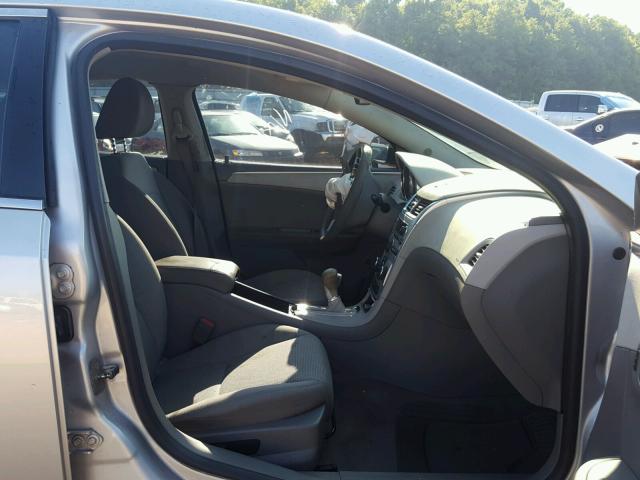 1G1ZA5E03CF164511 - 2012 CHEVROLET MALIBU LS Gümüş foto 5