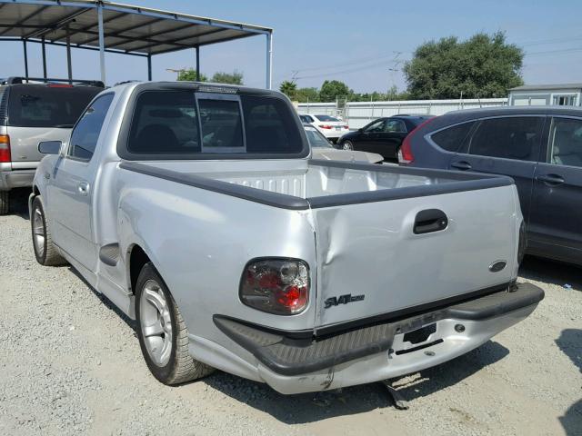 2FTZF0736YCA58267 - 2000 FORD F150 SVT L SILVER photo 3