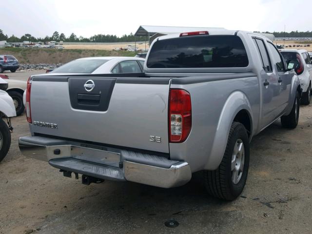 1N6AD09UX8C423951 - 2008 NISSAN FRONTIER C SILVER photo 4