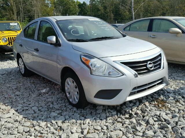 3N1CN7AP2GL904466 - 2016 NISSAN VERSA S SILVER photo 1