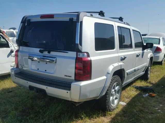 1J8HG68208C209961 - 2008 JEEP COMMANDER SILVER photo 4