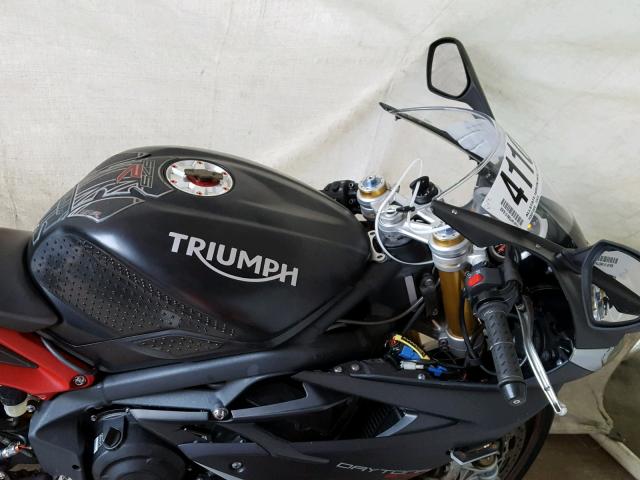 SMTA02YK8FJ694317 - 2015 TRIUMPH MOTORCYCLE DAYTONA 67 BLACK photo 5