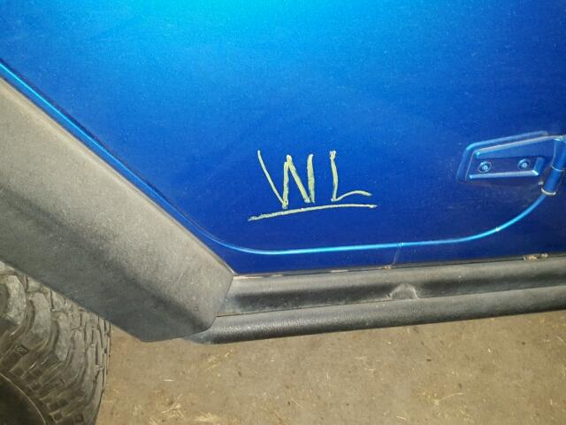 1C4HJWFG2FL725856 - 2015 JEEP WRANGLER U BLUE photo 9