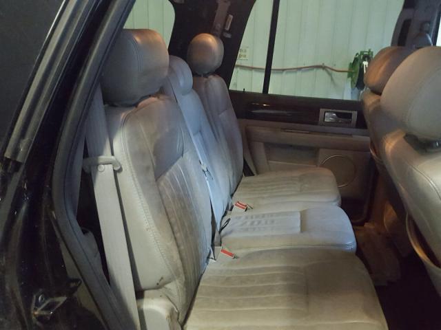 5LMFU28525LJ13585 - 2005 LINCOLN NAVIGATOR შავი ფოტო 6