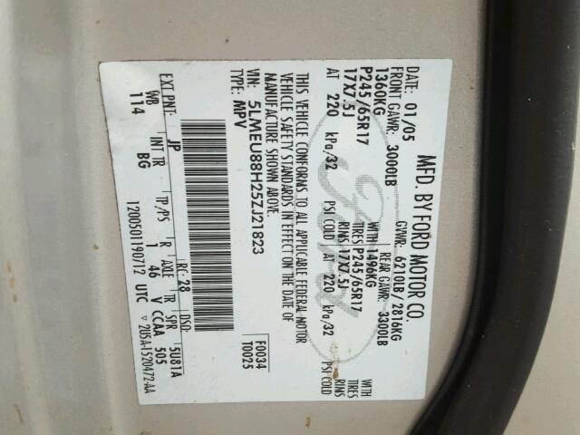 5LMEU88H25ZJ21823 - 2005 LINCOLN AVIATOR 银色 照片 10