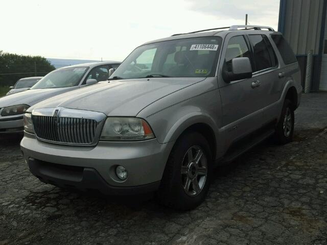 5LMEU88H25ZJ21823 - 2005 LINCOLN AVIATOR 银色 照片 2