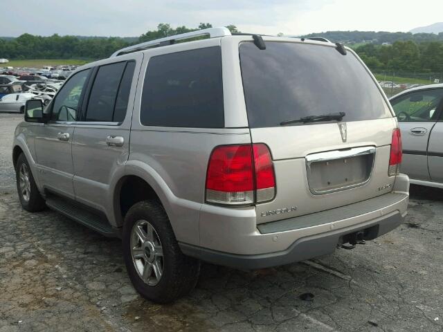 5LMEU88H25ZJ21823 - 2005 LINCOLN AVIATOR 银色 照片 3