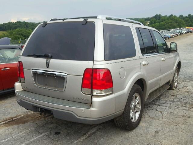 5LMEU88H25ZJ21823 - 2005 LINCOLN AVIATOR 银色 照片 4