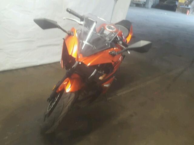 JKAEXEJ12HDA01867 - 2017 KAWASAKI EX650 J შავი ფოტო 2