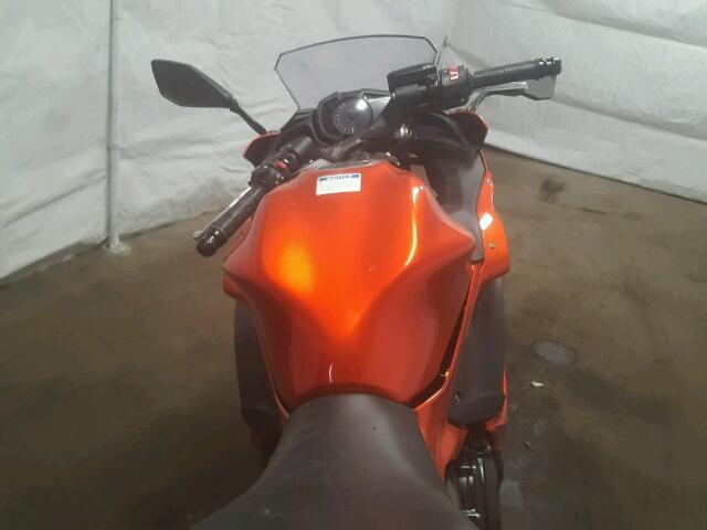 JKAEXEJ12HDA01867 - 2017 KAWASAKI EX650 J შავი ფოტო 5