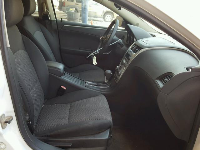 1G1ZC5E13BF154109 - 2011 CHEVROLET MALIBU 1LT WHITE photo 5