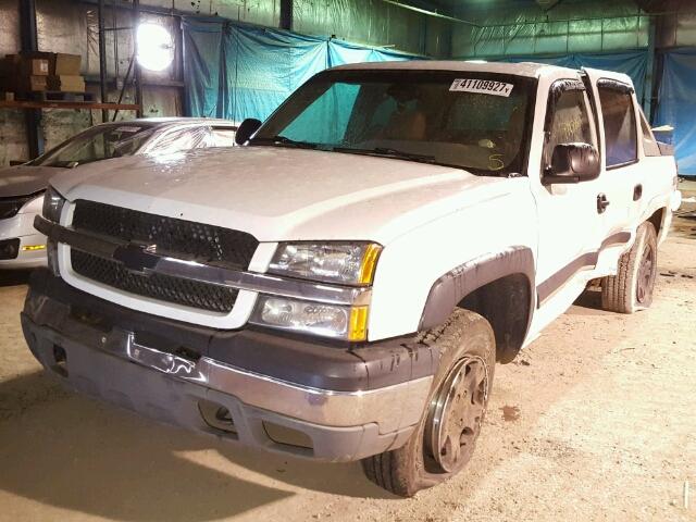 3GNEK13T93G244801 - 2003 CHEVROLET AVALANCHE WHITE photo 2