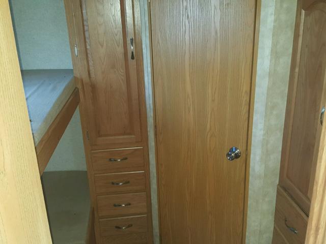 4YDF3502371534286 - 2007 KEYSTONE SPRINTER WHITE photo 8