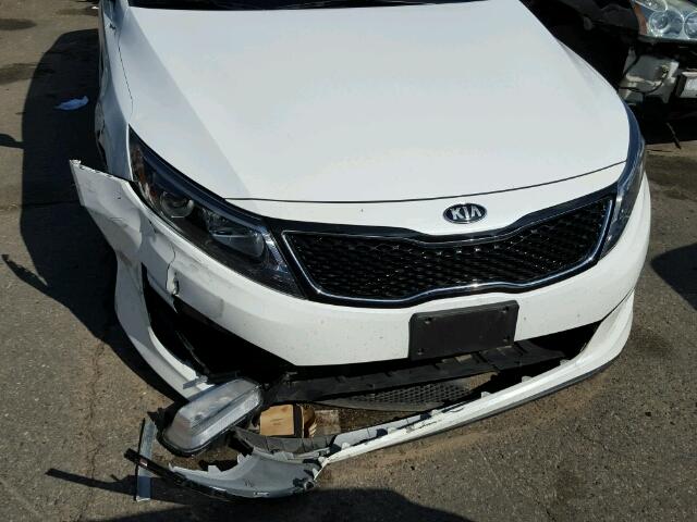 5XXGM4A75EG273625 - 2014 KIA OPTIMA WHITE photo 9