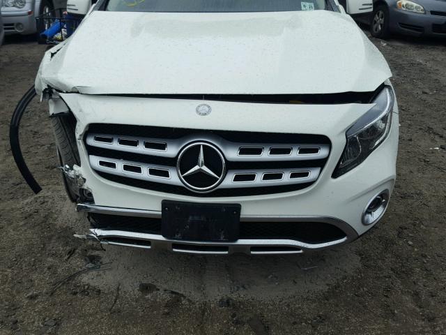 WDCTG4GB2JJ373750 - 2018 MERCEDES-BENZ GLA 250 4M WHITE photo 7