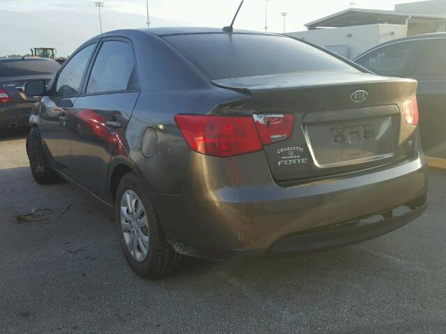 KNAFU4A25A5807881 - 2010 KIA FORTE EX GRAY photo 3