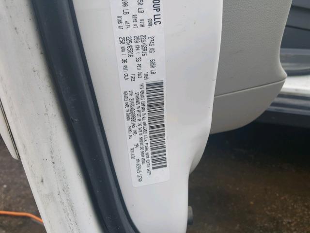 2V4RW4DG8BR691149 - 2011 VOLKSWAGEN ROUTAN S WHITE photo 10