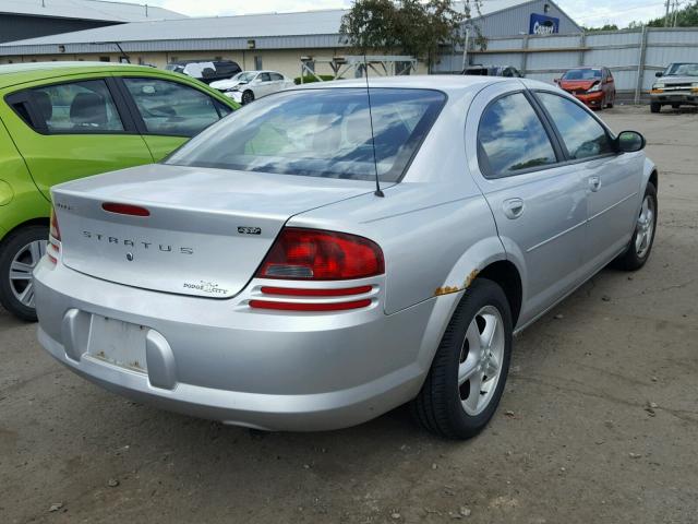 1B3EL46X75N583817 - 2005 DODGE STRATUS SX SILVER photo 4