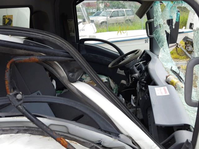 JALE5W160F7300097 - 2015 ISUZU NQR WHITE photo 5