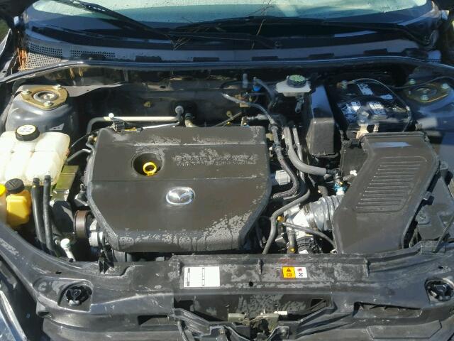 JM1BK143261455206 - 2006 MAZDA 3 HATCHBAC GRAY photo 7