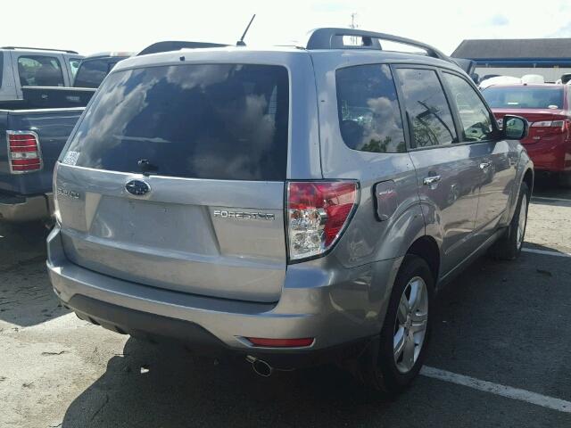 JF2SH64669H722981 - 2009 SUBARU FORESTER 2 GRAY photo 4