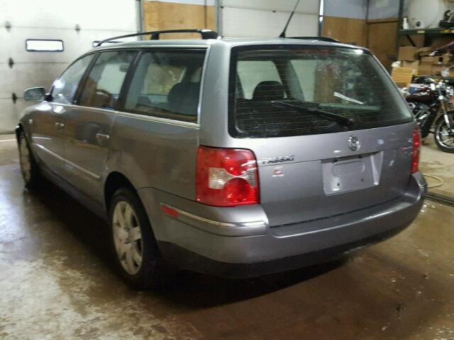 WVWYH63BX3E083018 - 2003 VOLKSWAGEN PASSAT GLX 银色 照片 3