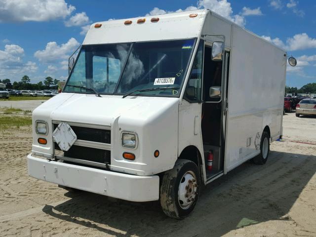 4UZA4FF40WC932238 - 1998 FREIGHTLINER CHASSIS M WHITE photo 2