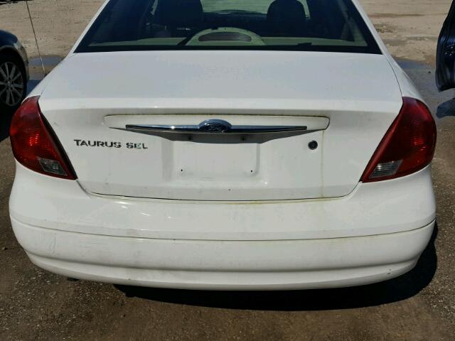 1FAFP56S9YA284817 - 2000 FORD TAURUS SEL WHITE photo 9