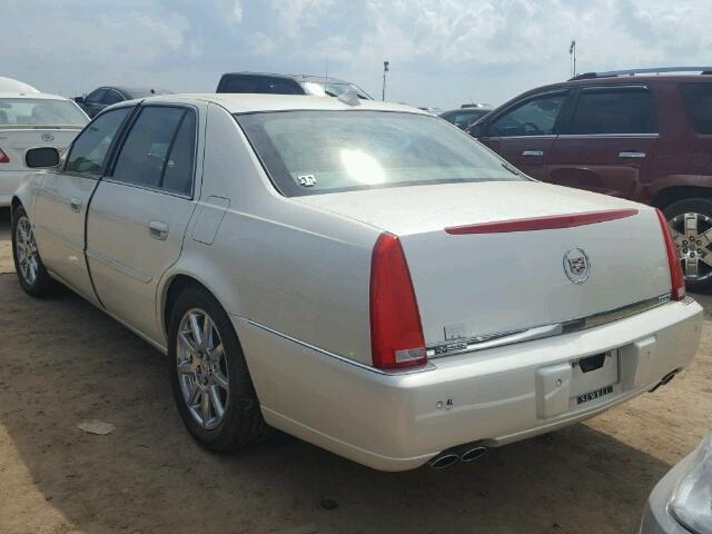 1G6KD57909U119870 - 2009 CADILLAC DTS WHITE photo 3