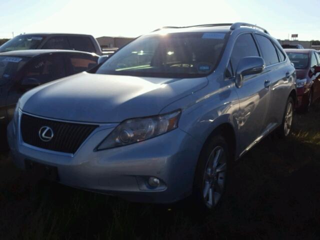 2T2ZK1BA2AC011372 - 2010 LEXUS RX BLUE photo 2