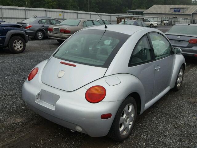 3VWCP21C12M441713 - 2002 VOLKSWAGEN NEW BEETLE Gümüş foto 4